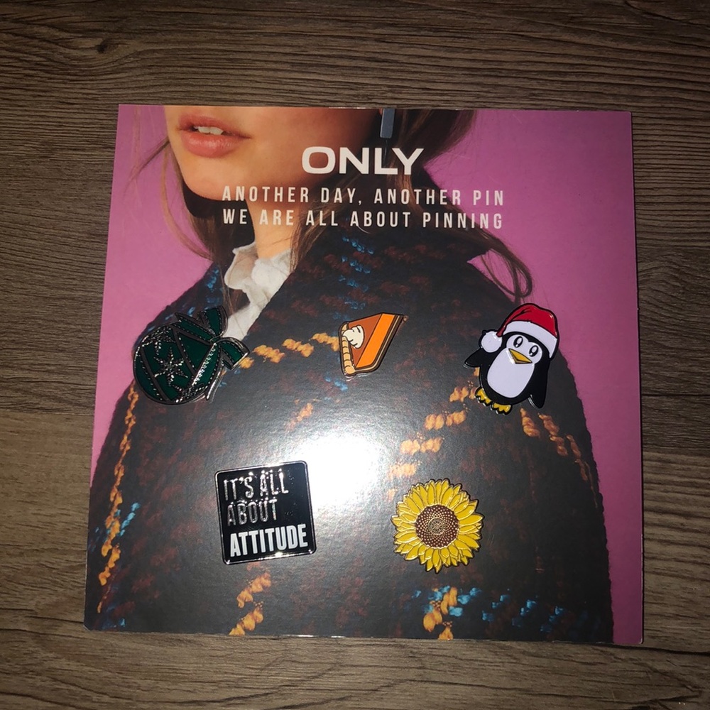Clothing pins